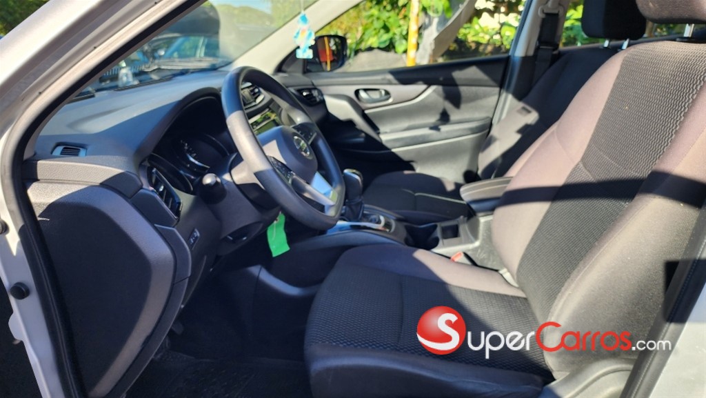 2020 Nissan Rogue Sport — foto 6 / 11