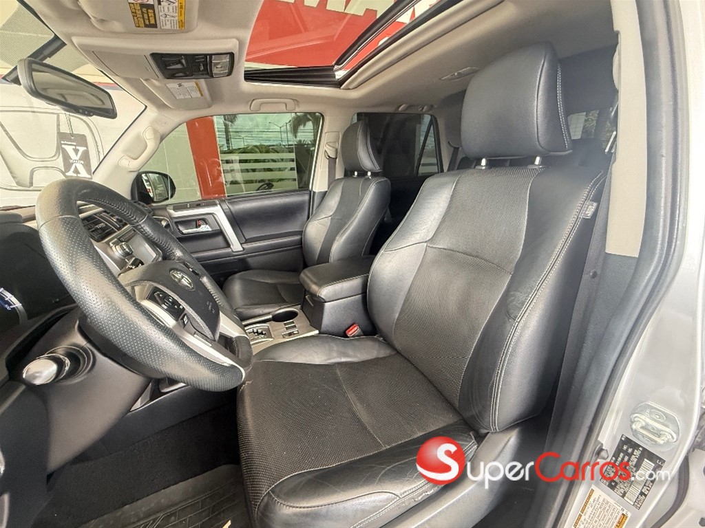 2019 Toyota 4 Runner Limited — foto 8 / 12