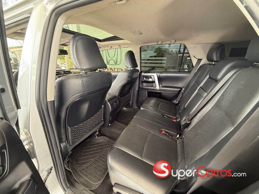2019 Toyota 4 Runner Limited — foto 9 / 12