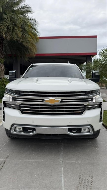 2020 Chevrolet Silverado High Country — foto 2 / 6