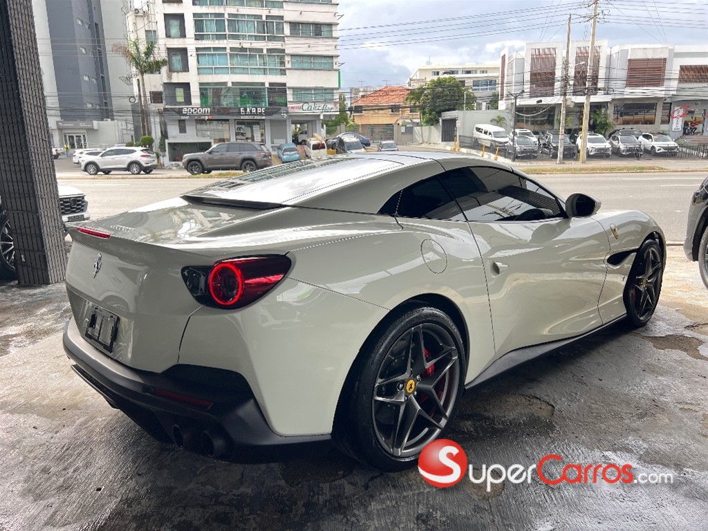 2020 Ferrari Portofino — foto 5 / 11