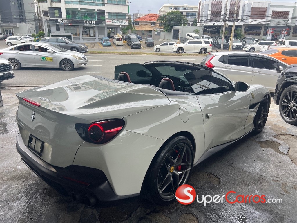 2020 Ferrari Portofino — foto 8 / 11