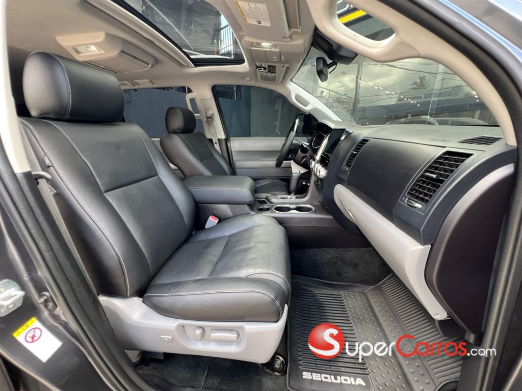 2018 Toyota Sequoia Platinium — foto 4 / 10