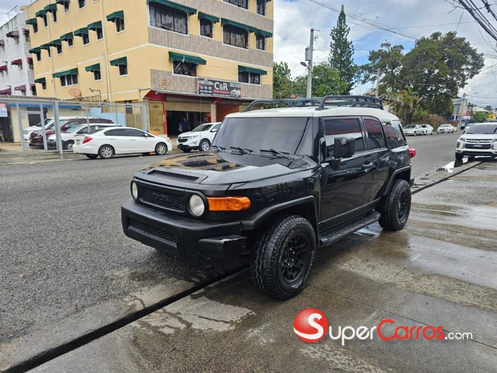 2007 Toyota FJ Cruiser — foto 4 / 12