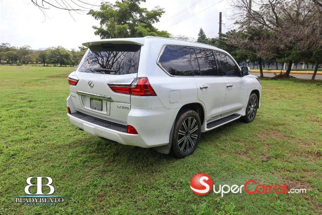 2020 Lexus LX 570 — foto 6 / 12