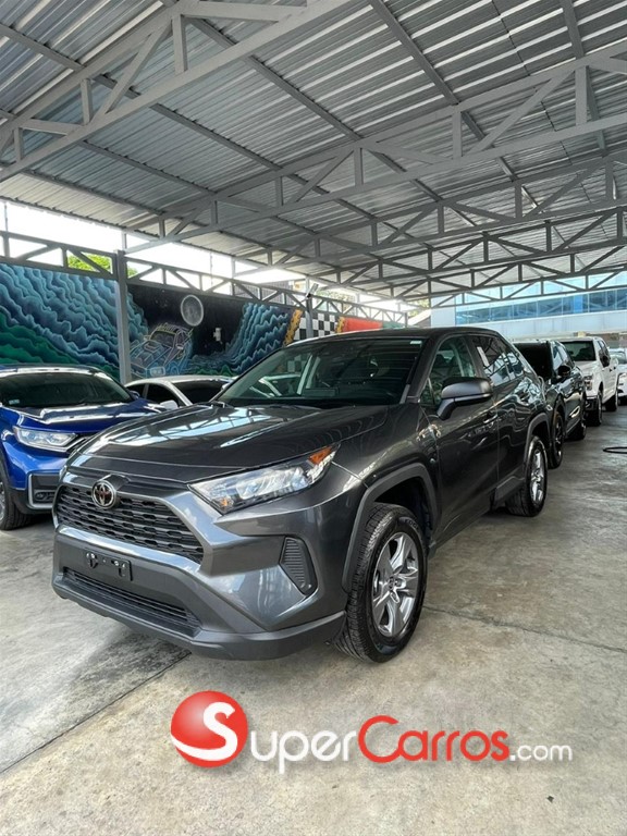 2022 Toyota RAV4 LE — foto 2 / 11