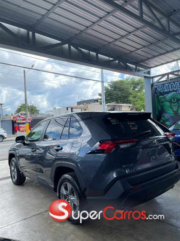 2022 Toyota RAV4 LE — foto 6 / 11