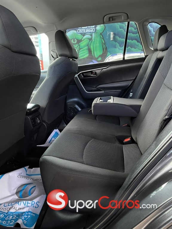 2022 Toyota RAV4 LE — foto 7 / 11