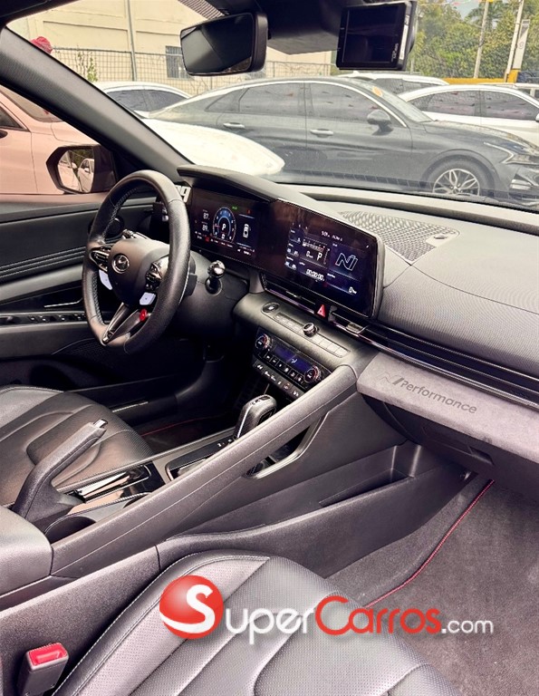 2022 Hyundai Avante N Line — foto 8 / 11