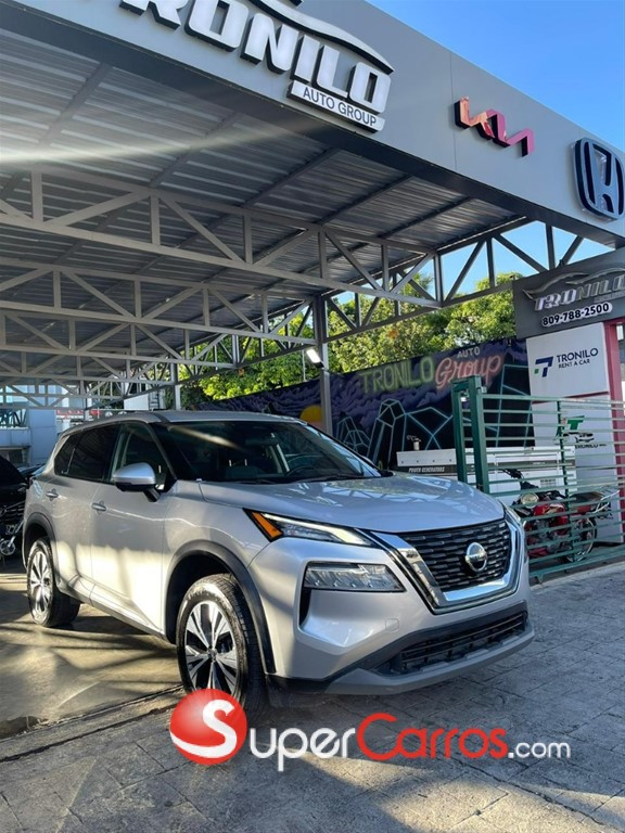 2021 Nissan Rogue SV — foto 4 / 8