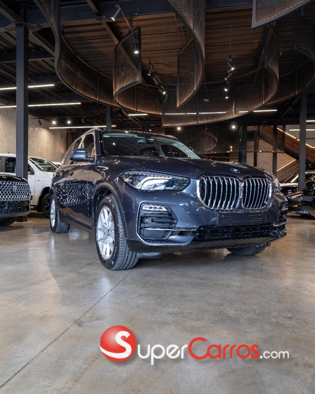 2019 BMW X 5 40i