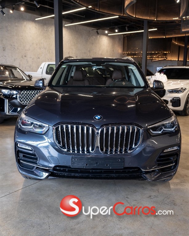 2019 BMW X 5 40i — foto 2 / 12