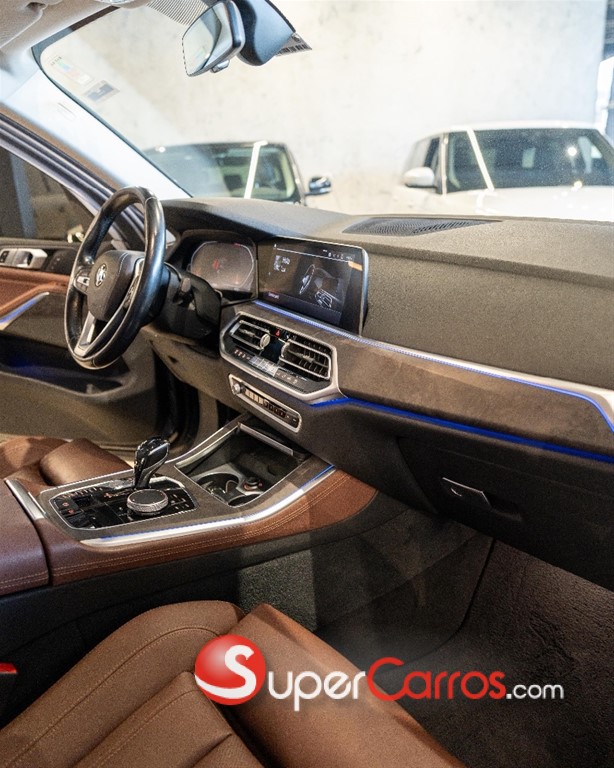 2019 BMW X 5 40i — foto 10 / 12