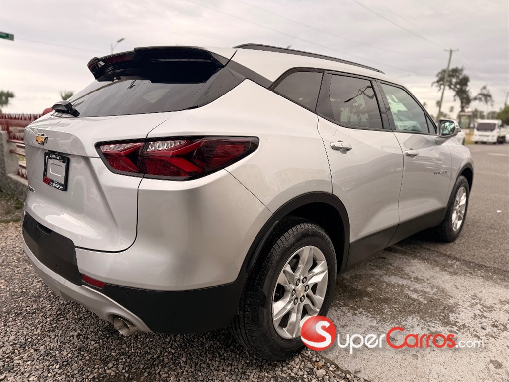 2020 Chevrolet Blazer LT — foto 3 / 9