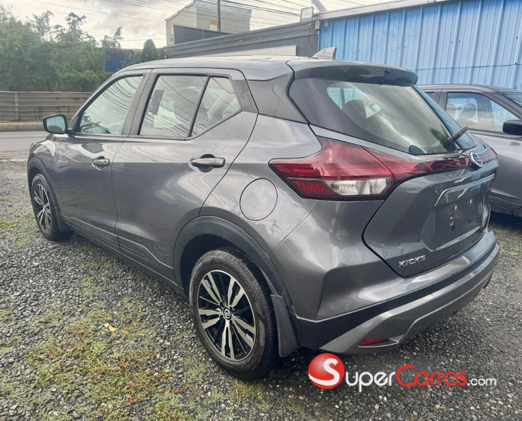 2021 Nissan Kicks SV — foto 4 / 10