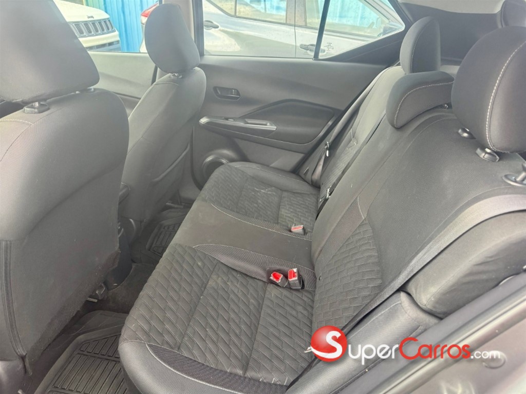 2021 Nissan Kicks SV — foto 9 / 10