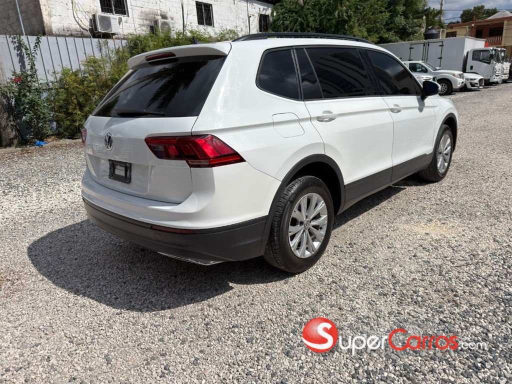 2020 Volkswagen Tiguan TSI — foto 4 / 9