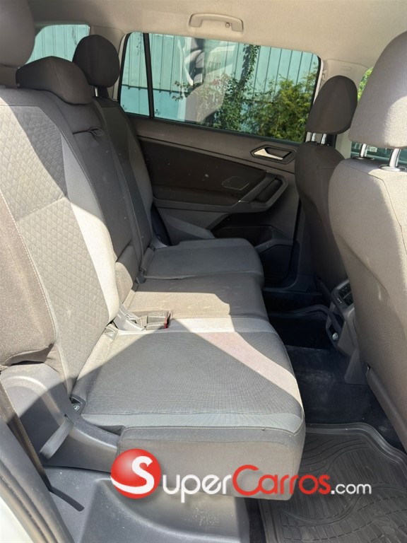 2020 Volkswagen Tiguan TSI — foto 9 / 9