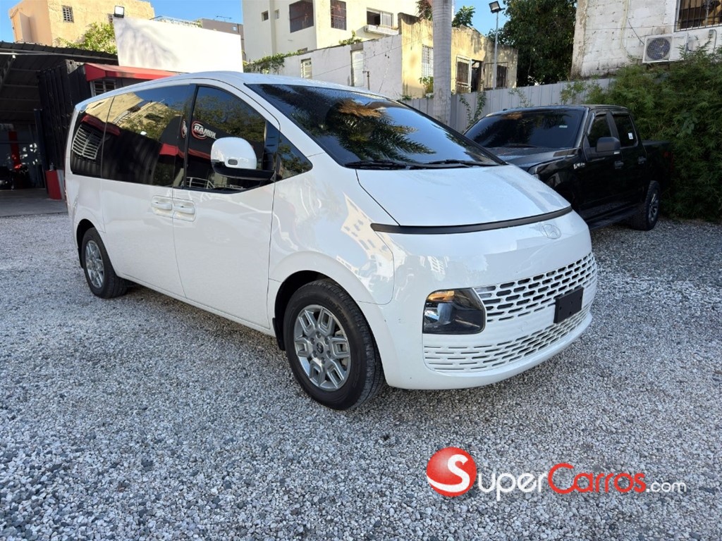 2025 Hyundai Staria — foto 3 / 11