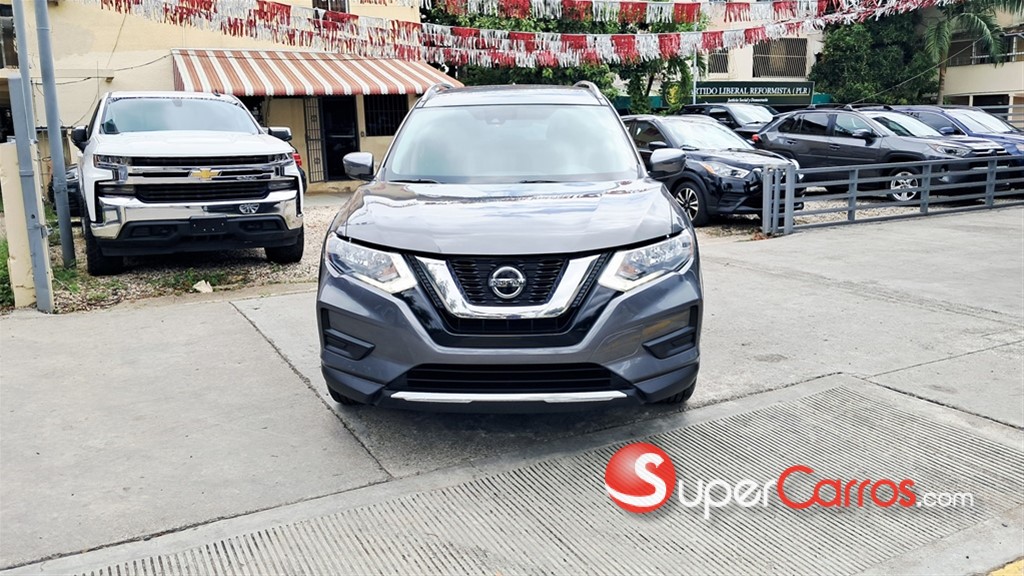 2020 Nissan Rogue SV — foto 3 / 12