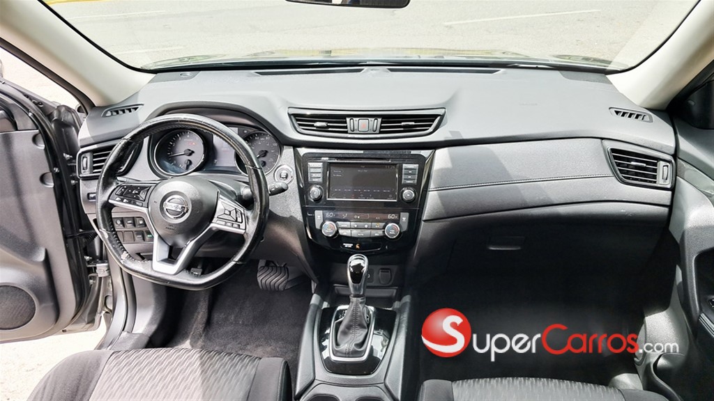 2020 Nissan Rogue SV — foto 12 / 12