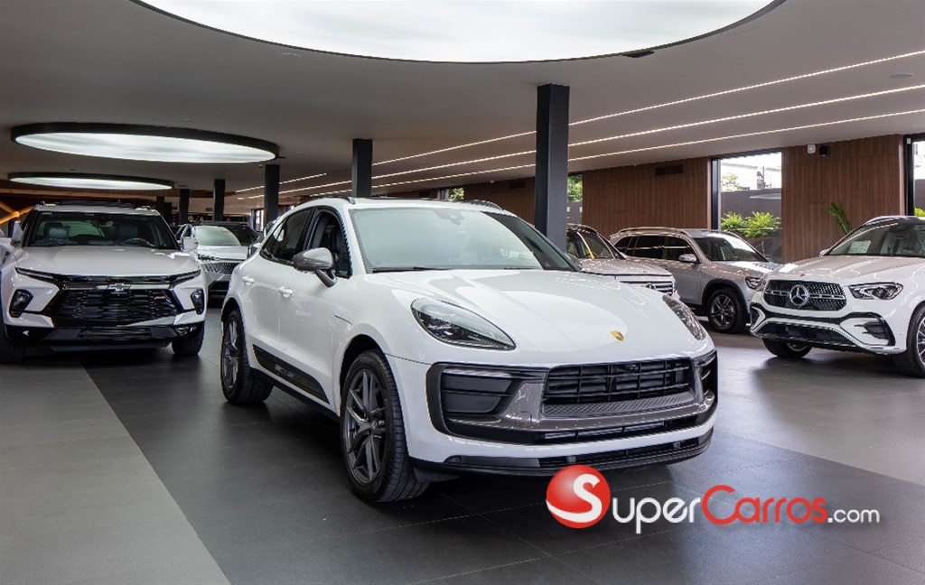 2025 Porsche Macan T — foto 3 / 11