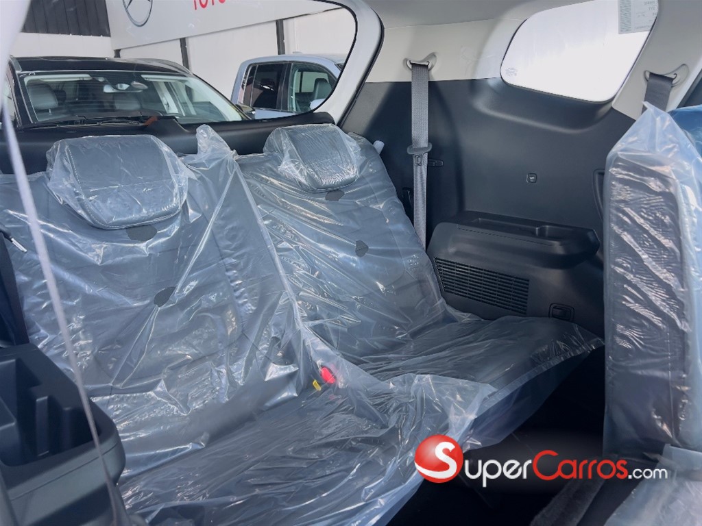 2026 Kia Carens — foto 9 / 12