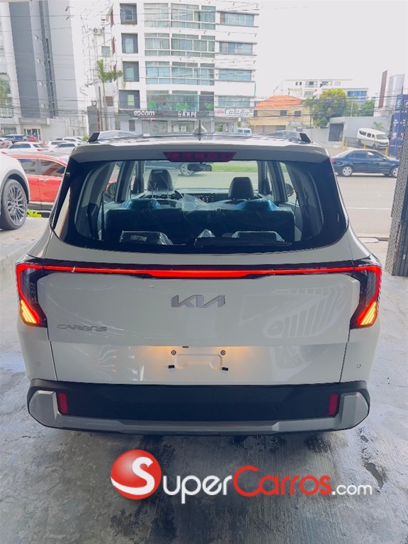 2026 Kia Carens — foto 11 / 12
