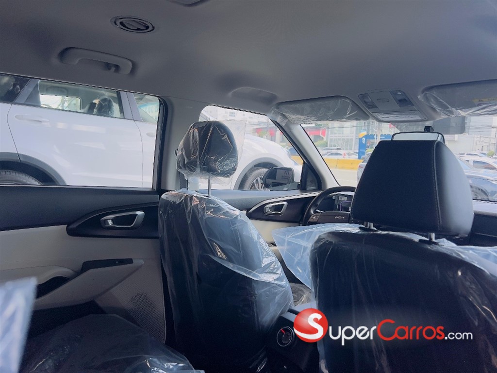 2026 Kia Carens — foto 12 / 12