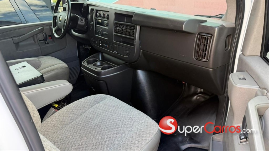 2020 Chevrolet Express — foto 5 / 11