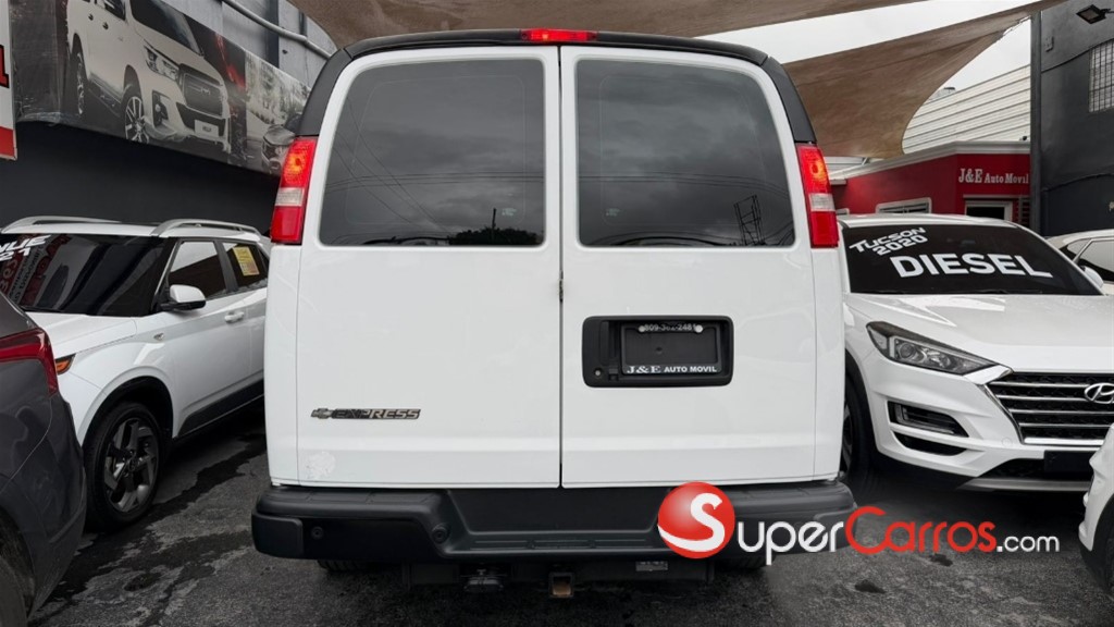 2020 Chevrolet Express — foto 9 / 11
