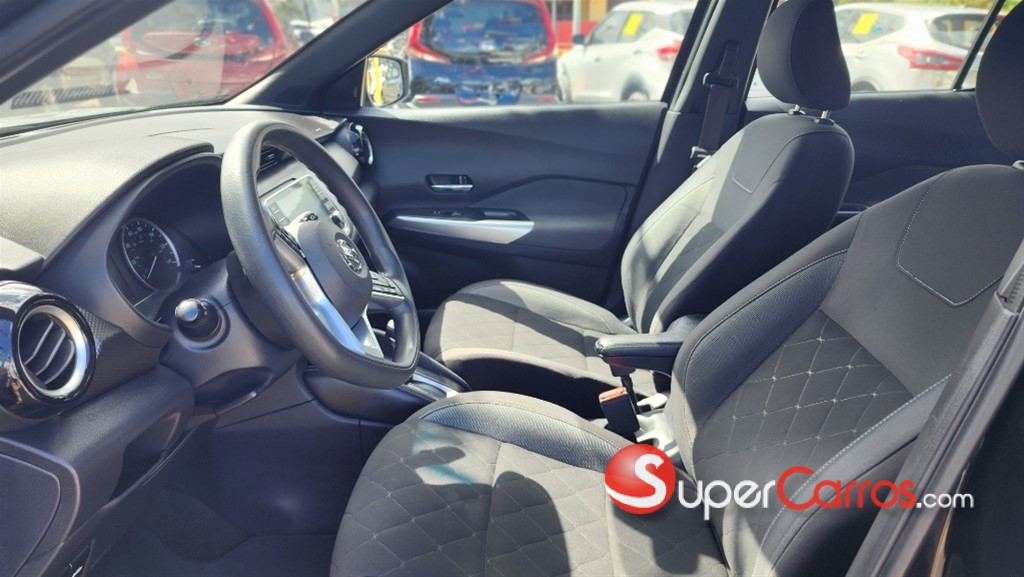 2020 Nissan Kicks SV — foto 7 / 12