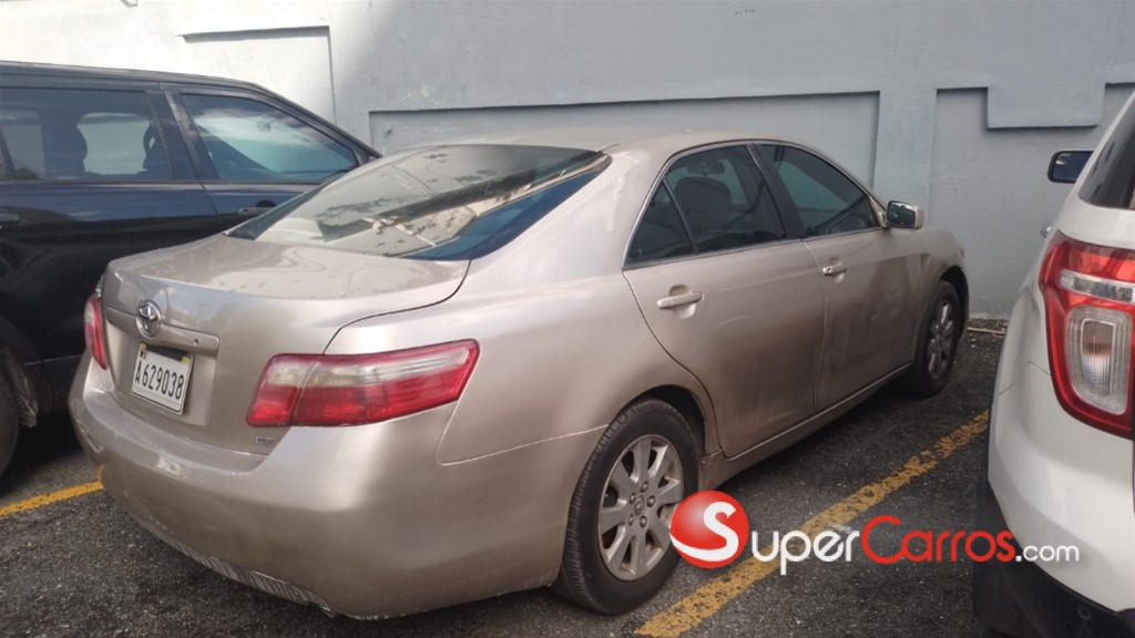 2011 Toyota Camry CE — foto 3 / 9