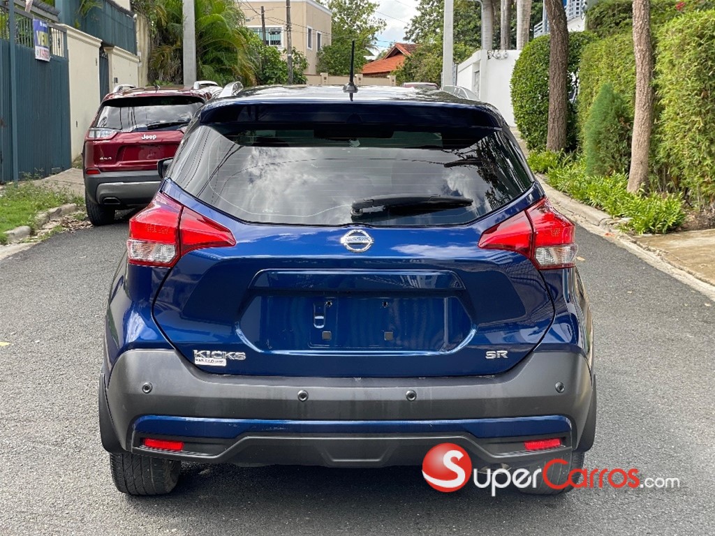 2020 Nissan Kicks SV — foto 4 / 9