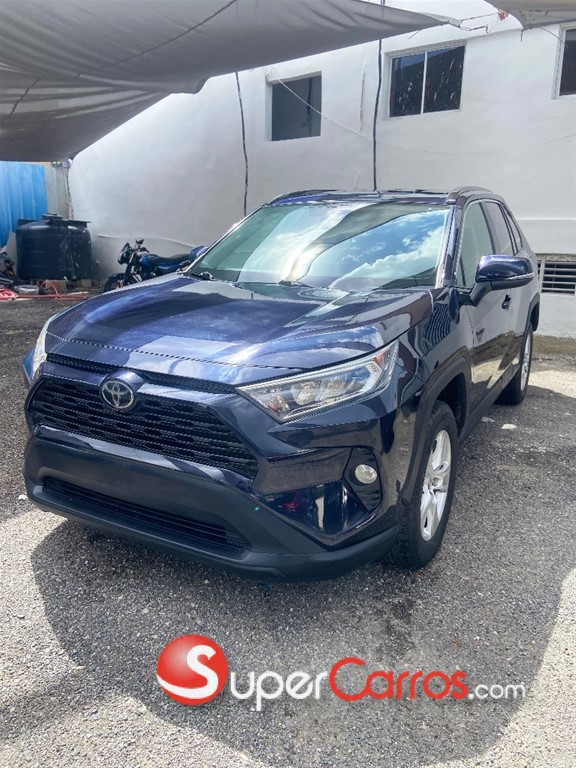2020 Toyota RAV4 XLE — foto 5 / 11