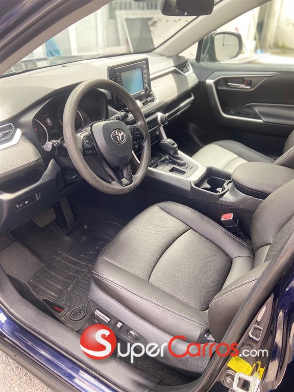 2020 Toyota RAV4 XLE — foto 10 / 11