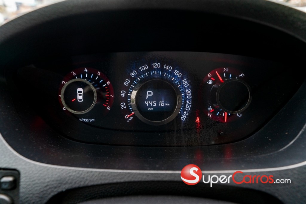 2011 Luxgen U7 22T — foto 7 / 9