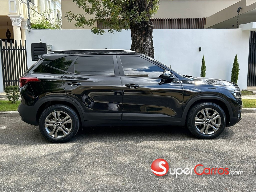 2023 Kia Seltos — foto 2 / 8