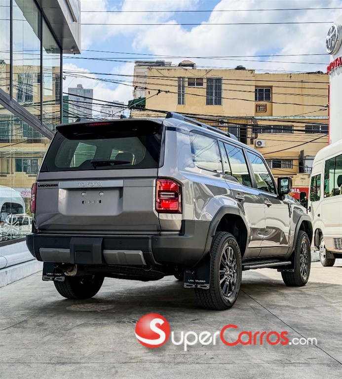 2027 Toyota Land Cruiser Prado All Rounder 02 — foto 2 / 12