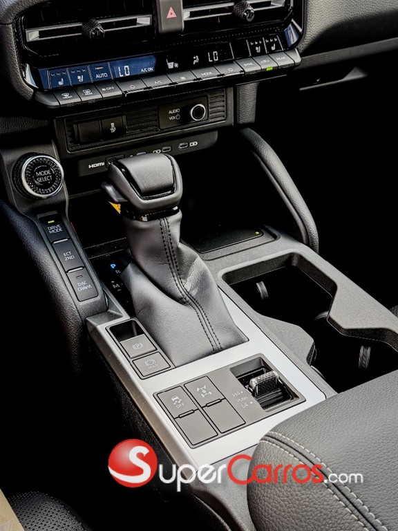 2027 Toyota Land Cruiser Prado All Rounder 02 — foto 9 / 12