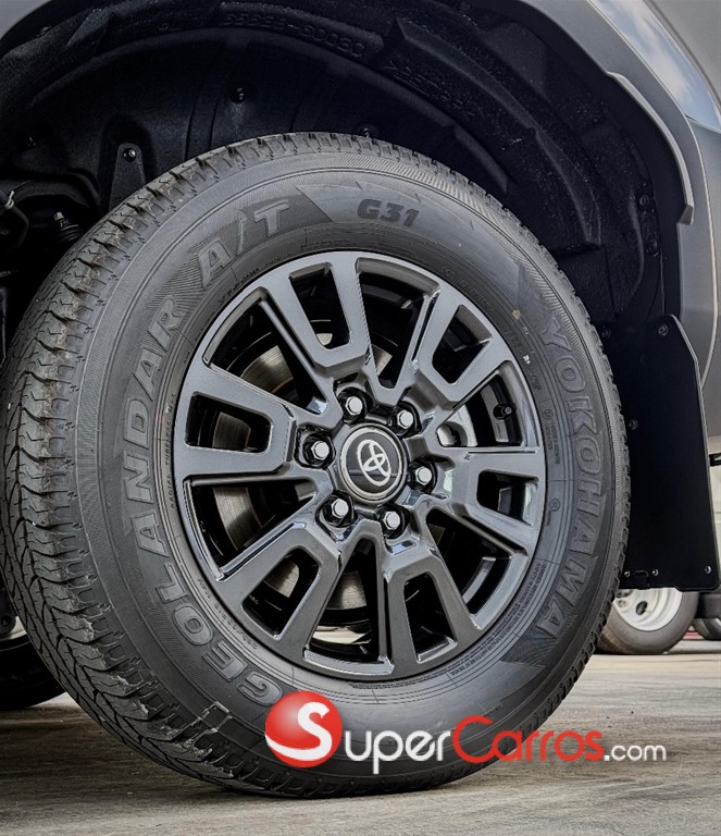 2027 Toyota Land Cruiser Prado All Rounder 02 — foto 11 / 12