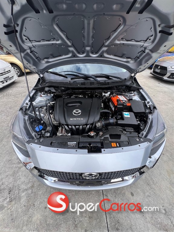 2020 Mazda Demio — foto 7 / 10