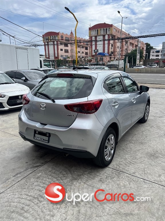 2020 Mazda Demio — foto 8 / 10