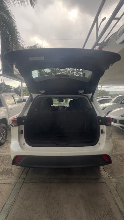 2020 Toyota Highlander XLE — foto 5 / 11