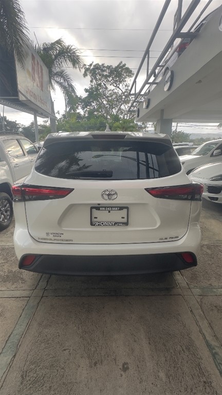 2020 Toyota Highlander XLE — foto 7 / 11