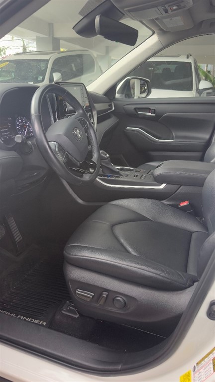 2020 Toyota Highlander XLE — foto 8 / 11