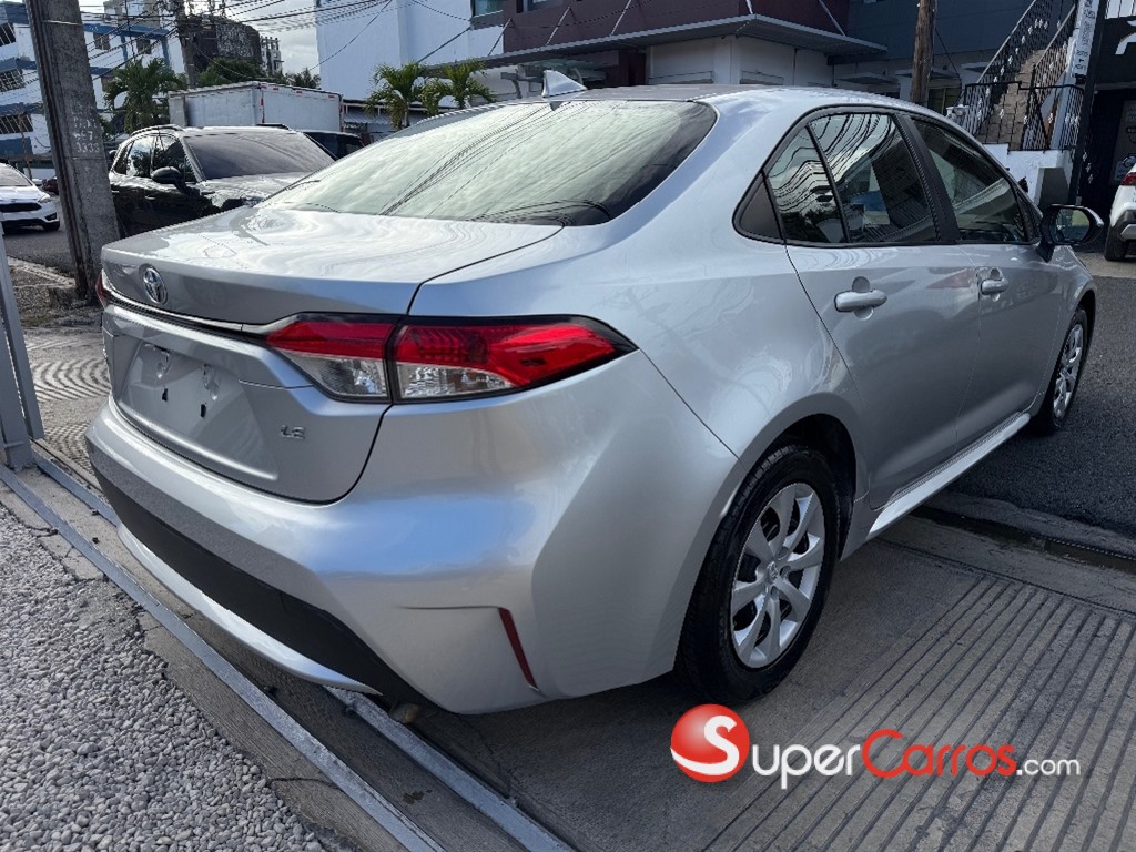 2020 Toyota Corolla LE — foto 4 / 9