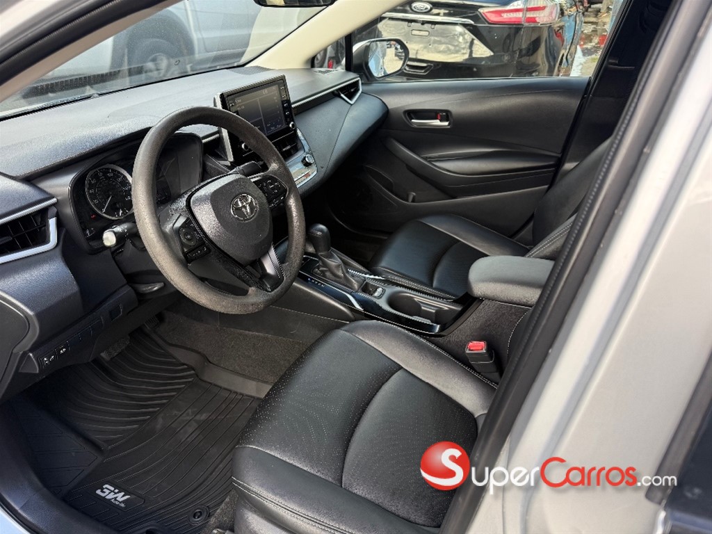 2020 Toyota Corolla LE — foto 8 / 9