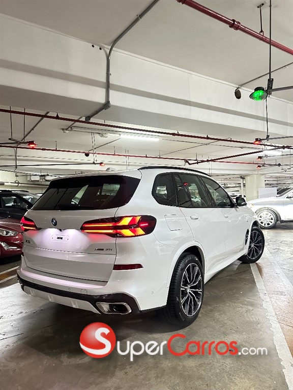 2026 BMW X 5 XDRIVE 40i M PACKAGE — foto 4 / 8