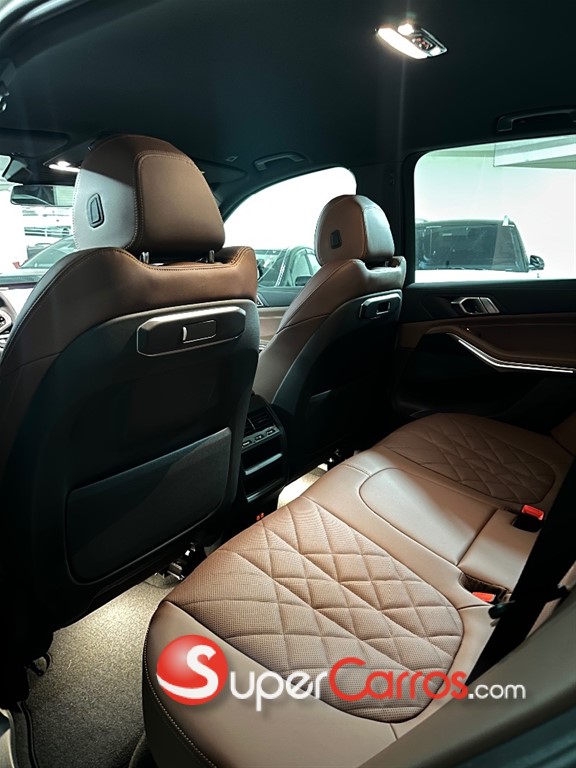 2026 BMW X 5 XDRIVE 40i M PACKAGE — foto 5 / 8